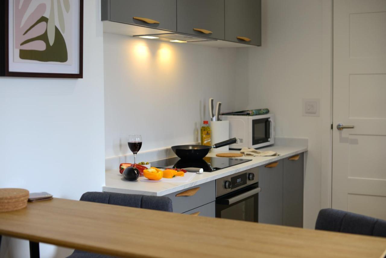 Apartment Two - Private Car Park, Comfortable And Well Equipped - By Ocean City Retreats Plymouth Exterior foto