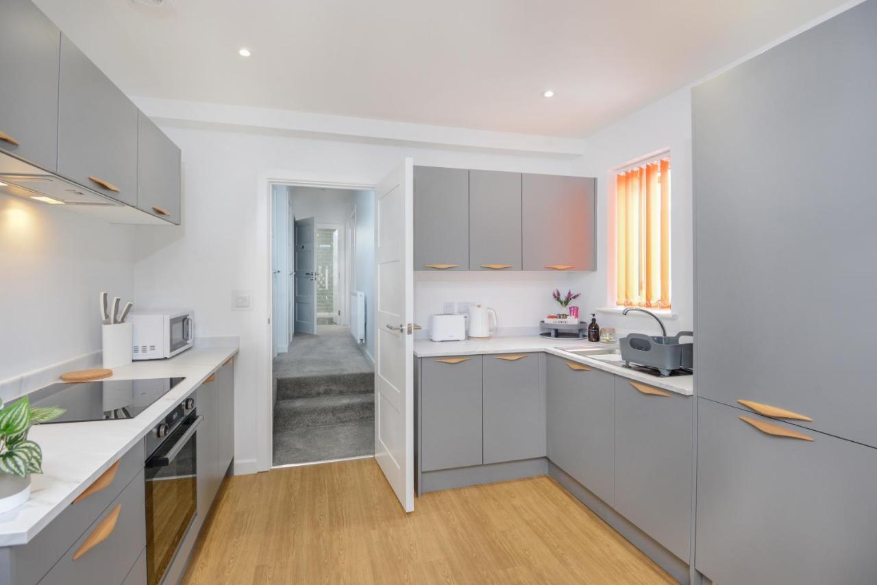 Apartment Two - Private Car Park, Comfortable And Well Equipped - By Ocean City Retreats Plymouth Exterior foto